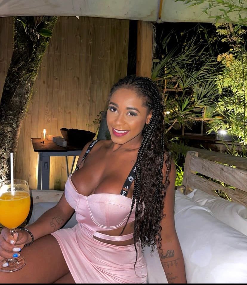 Czarująca nieznajoma