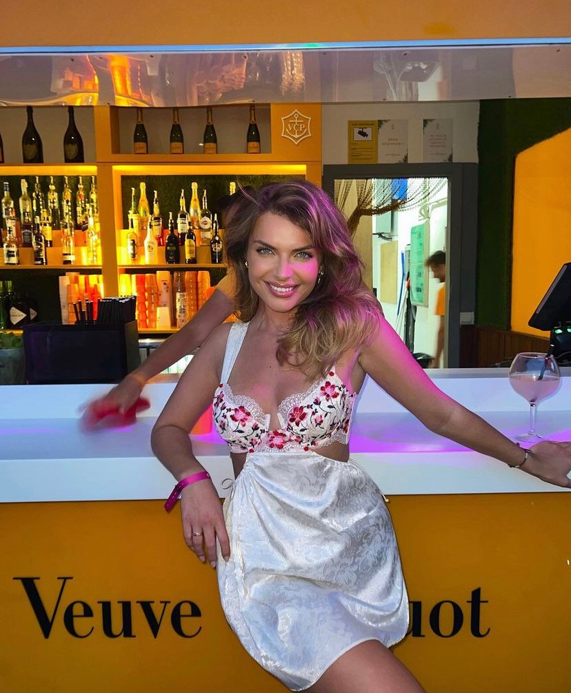 Rozpalająca postać