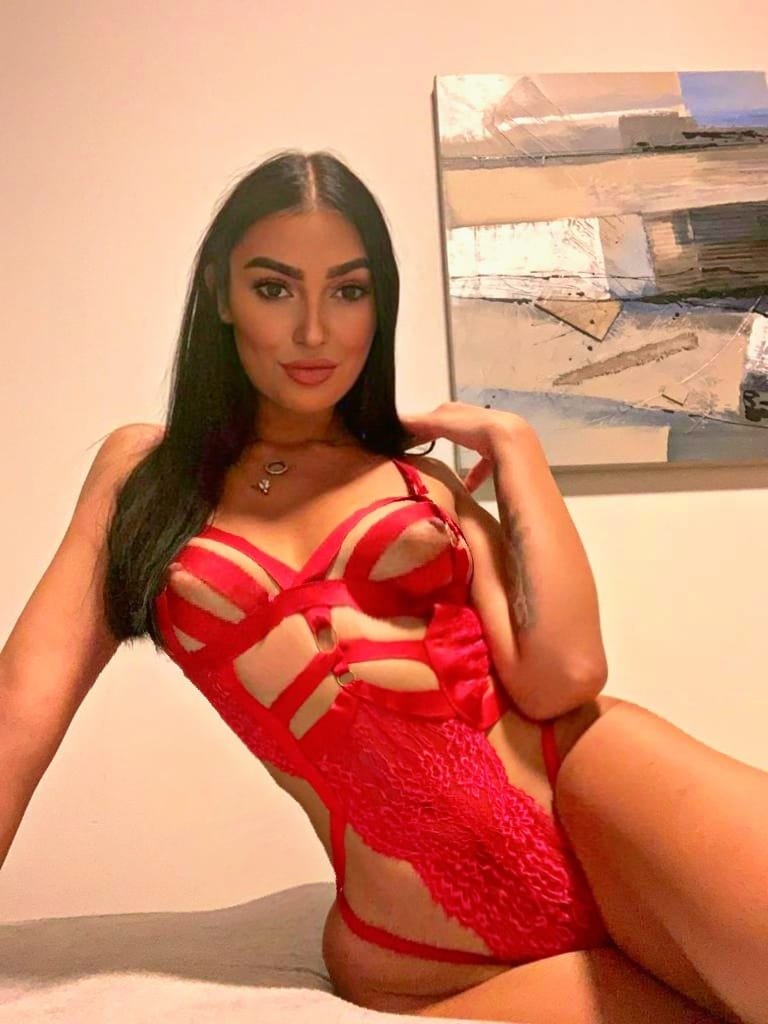 Rozpalająca dziewczyna