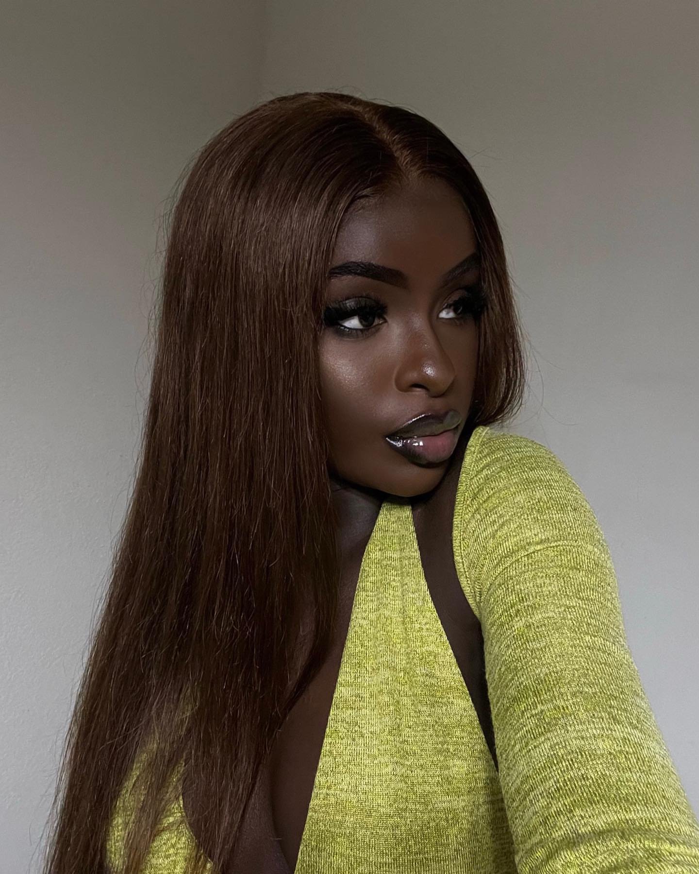 Tajemnicza dziewczyna