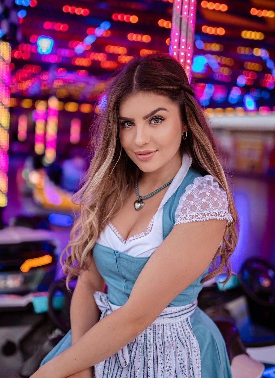 Rozpalająca dziewczyna