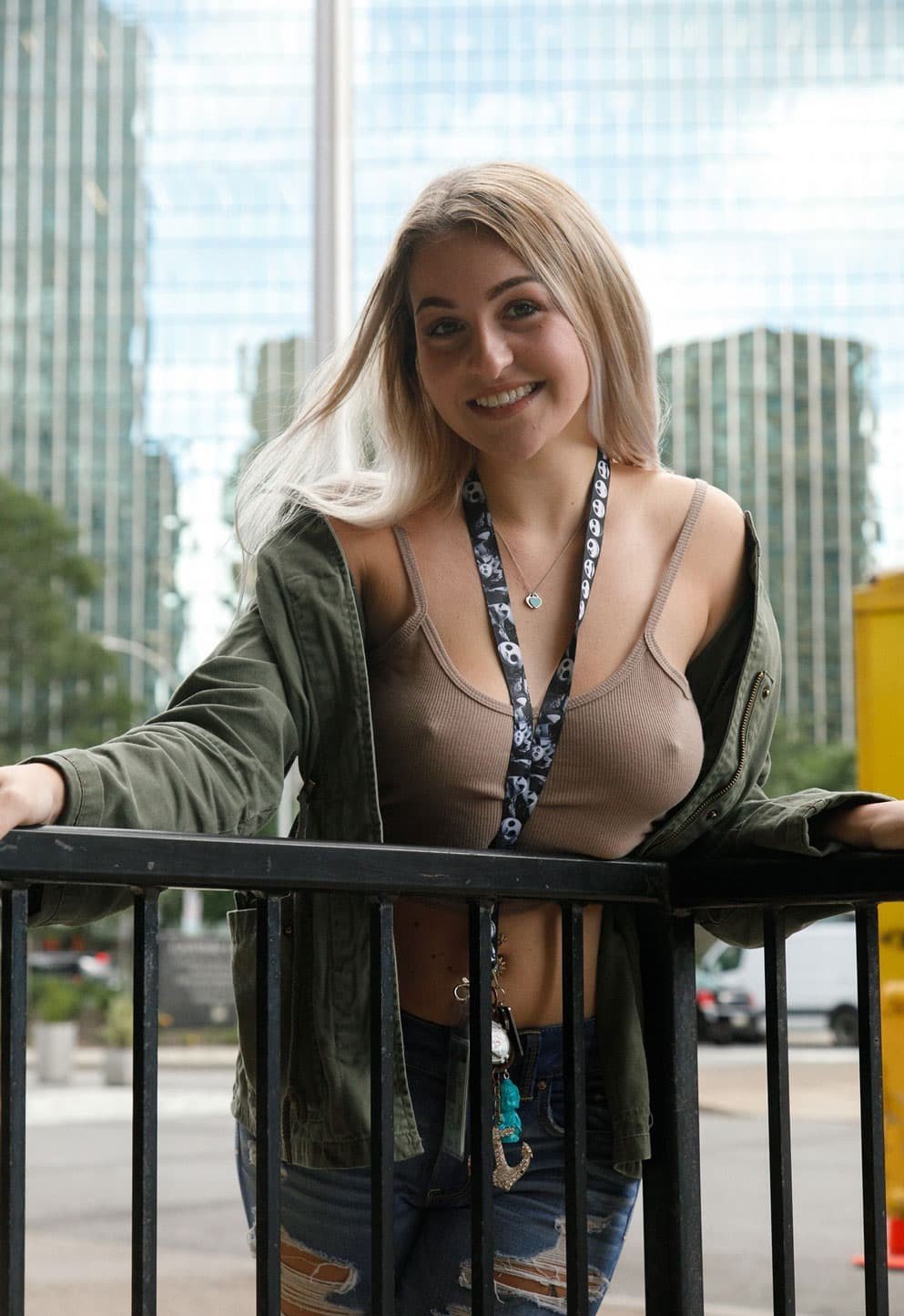 Czarująca nieznajoma