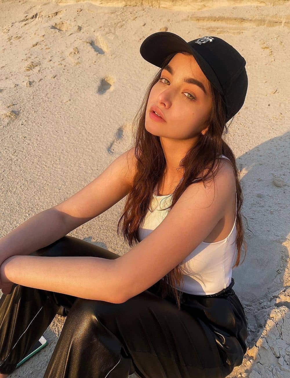 Rozpalająca nieznajoma