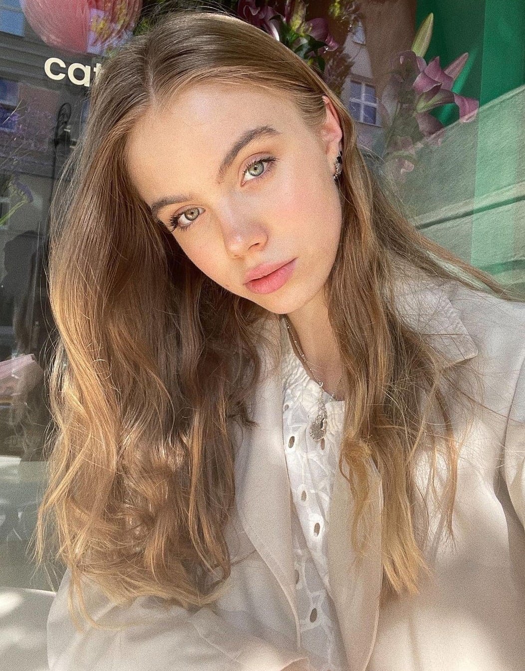 Rozpalająca nieznajoma