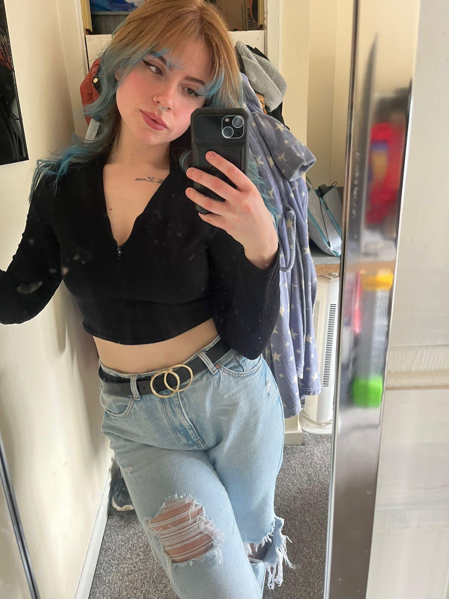 Czarująca dziewczyna