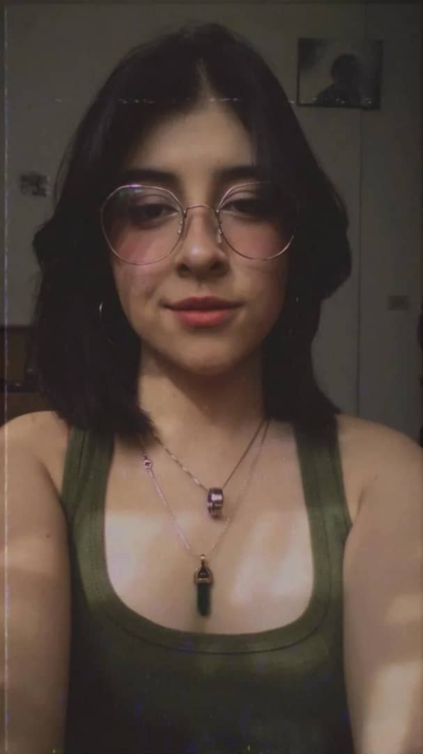 Zmysłowa dziewczyna